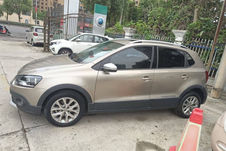 Used Volkswagen Polo 2016 1.6L Cross Polo Automatic Left Side