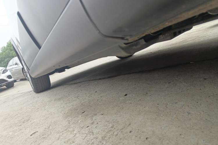 Used Volkswagen Polo 2016 1.6L Cross Polo Automatic Left Side Sill