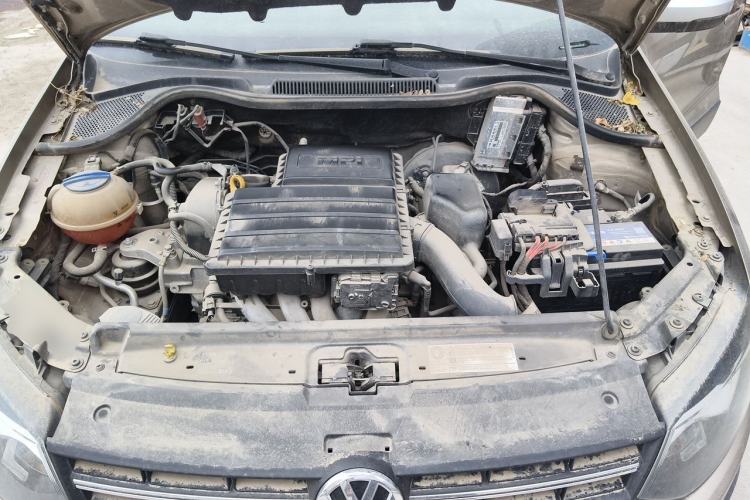Used Volkswagen Polo 2016 1.6L Cross Polo Automatic Engine Bay