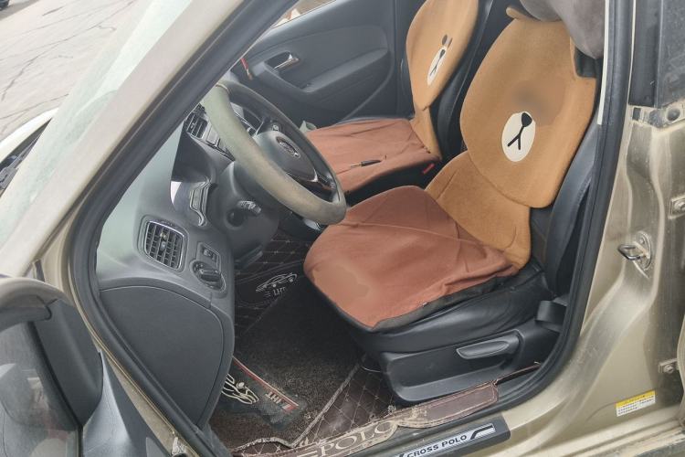 Used Volkswagen Polo 2016 1.6L Cross Polo Automatic Left Front Seat