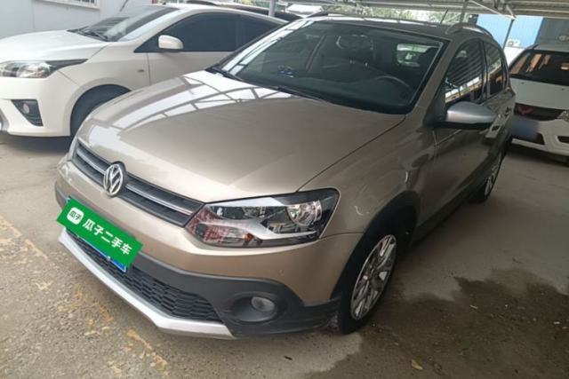 Używany Volkswagen Polo 2016 1.6L Cross Polo Automatic
