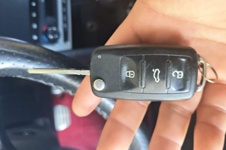Used Volkswagen Polo 2016 1.6L Cross Polo Automatic Vehicle Key