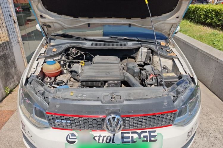Used Volkswagen Polo 2016 1.6L Manual Comfort Model Engine Bay