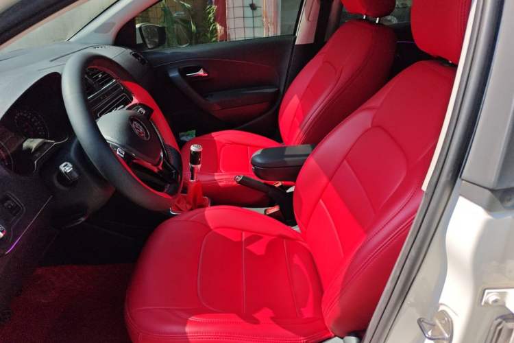 Used Volkswagen Polo 2016 1.6L Manual Comfort Model Left Front Seat