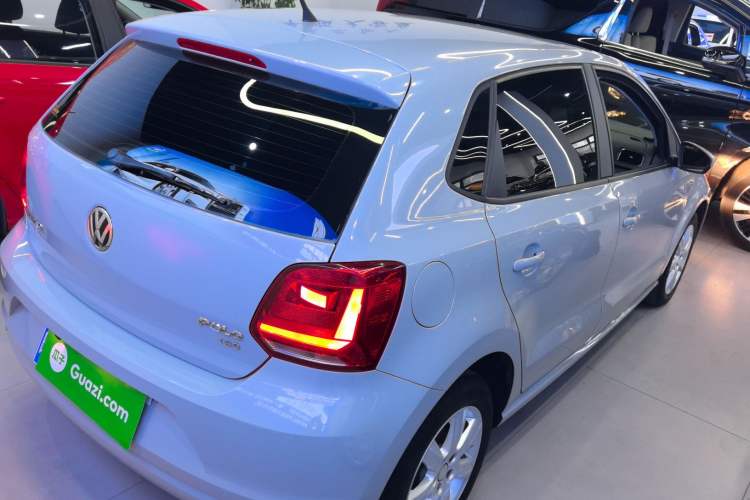 Used Volkswagen Polo 2016 1.6L Automatic Comfort Model Exterior 5