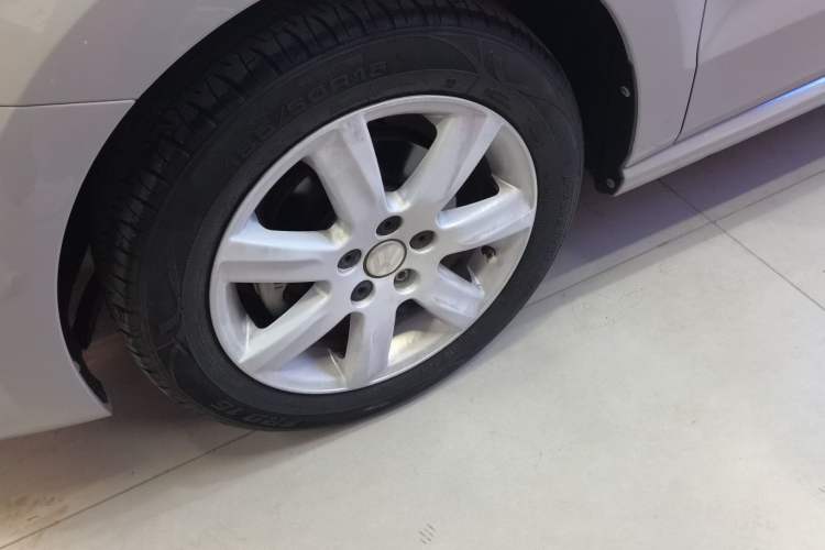 Used Volkswagen Polo 2016 1.6L Automatic Comfort Model Exterior 7