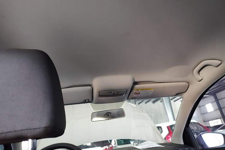Used Volkswagen Polo 2016 1.4L Cross Polo Automatic Headliner