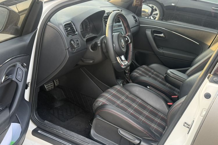 Used Volkswagen Polo 2016 1.4TSI GTI Interior 2