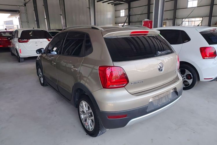 Used Volkswagen Polo 2016 1.4L Cross Polo Automatic Rear Left 45 Deg