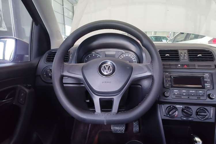 Used Volkswagen Polo 2016 1.4L Cross Polo Automatic Steering Wheel