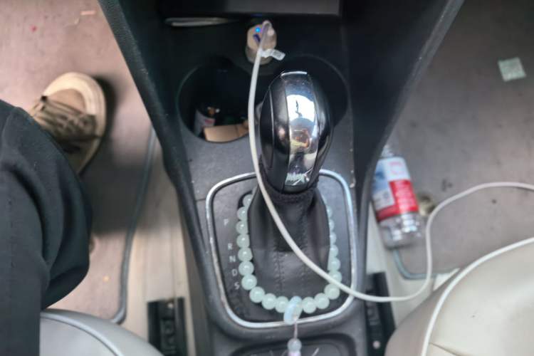 Used Volkswagen Polo 2016 1.4L Automatic Trendy Model Gear Lever