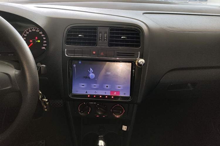 Used Volkswagen Polo 2016 1.4L Automatic Trendy Model Audio And AC Panel