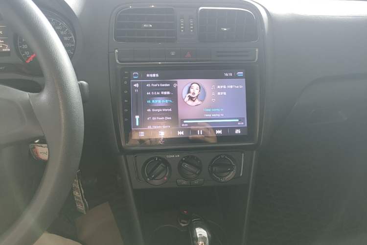 Used Volkswagen Polo 2016 1.4L Automatic Trendy Model Audio And AC Panel