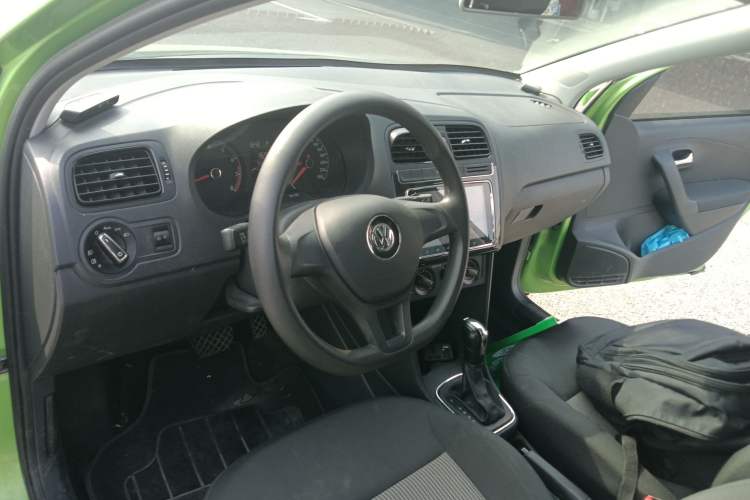 Used Volkswagen Polo 2016 1.4L Automatic Trendy Model Center Console