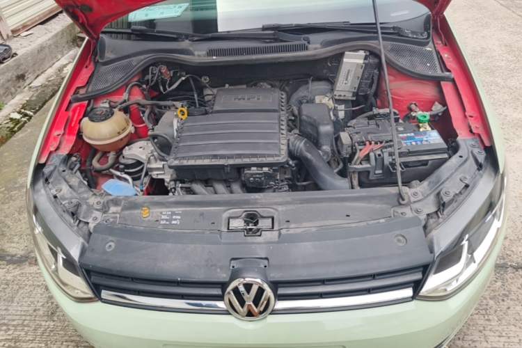 Used Volkswagen Polo 2016 1.6L Automatic Comfort Model Engine Bay