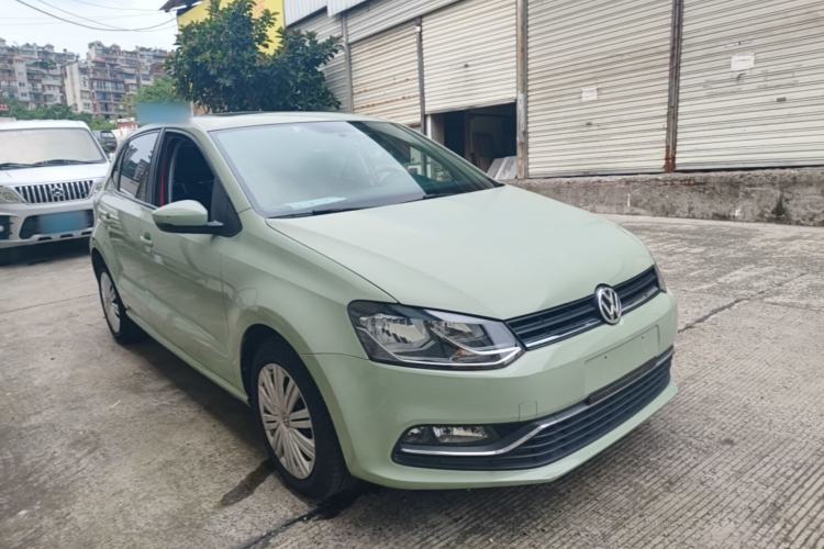 Used Volkswagen Polo 2016 1.6L Automatic Comfort Model Front Right 45 Deg