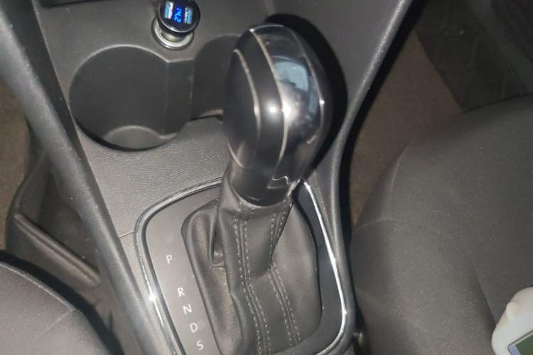 Used Volkswagen Polo 2016 1.4L Automatic Trendy Model Gear Lever