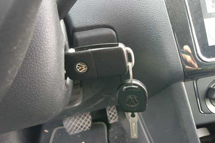 Used Volkswagen Polo 2016 1.4L Automatic Trendy Model Interior 1