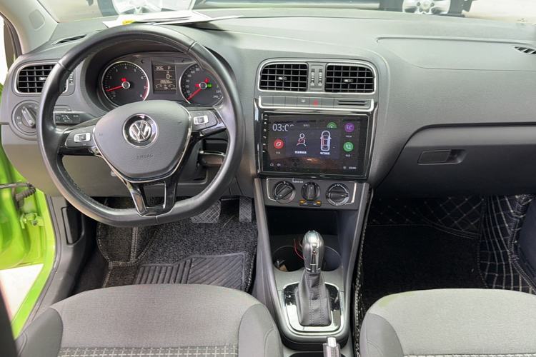 Used Volkswagen Polo 2016 1.6L Automatic Comfort Model Interior 3
