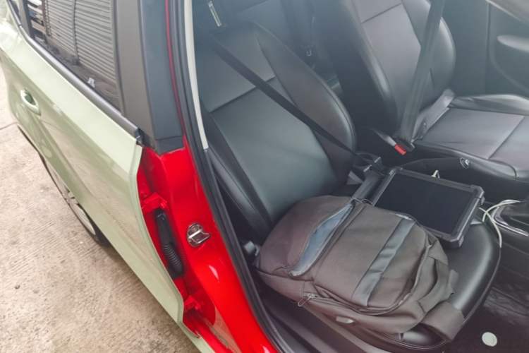 Used Volkswagen Polo 2016 1.6L Automatic Comfort Model Right Front Seat