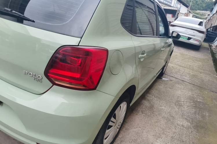 Used Volkswagen Polo 2016 1.6L Automatic Comfort Model Right Rear Taillight