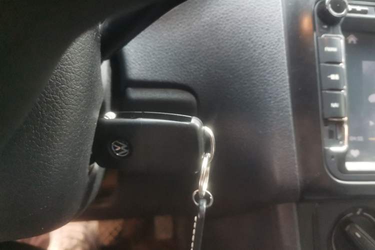 Used Volkswagen Polo 2016 1.4L Manual Fashion Model Vehicle Key