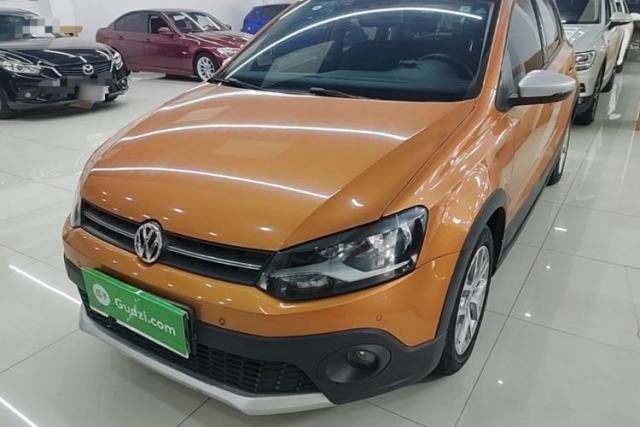 Volkswagen Polo 2016 1.6L Cross Polo Automatic de segunda mano