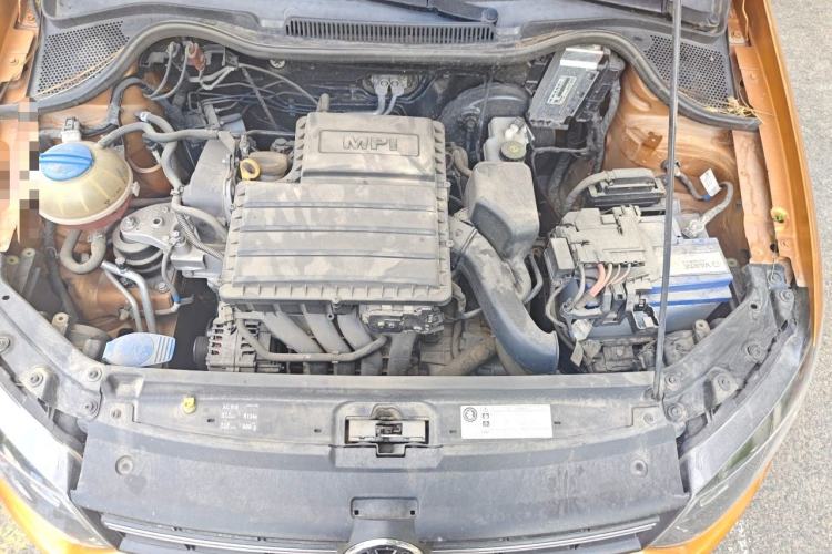 Used Volkswagen Polo 2016 1.6L Cross Polo Automatic Engine Bay