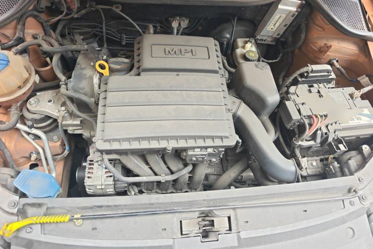 Used Volkswagen Polo 2016 1.6L Cross Polo Automatic Engine Bay