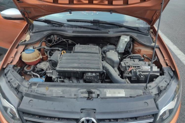 Used Volkswagen Polo 2016 1.4L Cross Polo Automatic Engine Bay