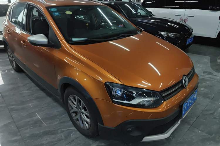 Used Volkswagen Polo 2016 1.6L Cross Polo Automatic Exterior 1