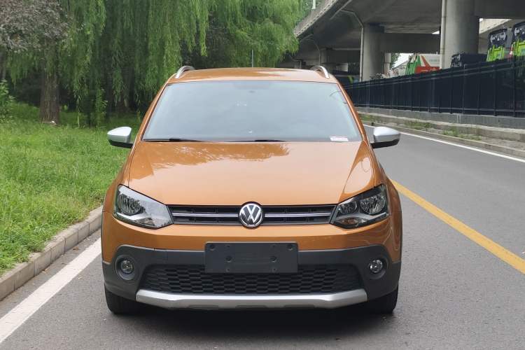 Used Volkswagen Polo 2016 1.4L Cross Polo Automatic Exterior 1