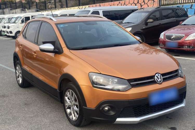 Used Volkswagen Polo 2016 1.6L Cross Polo Automatic Exterior 1