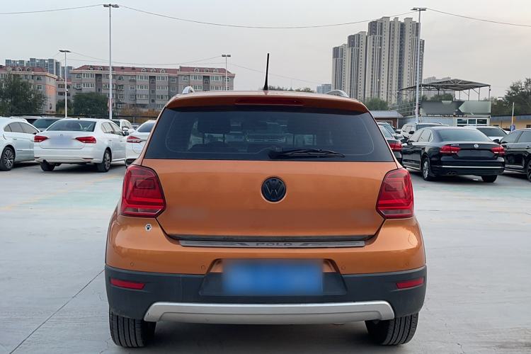 Used Volkswagen Polo 2016 1.6L Cross Polo Automatic Exterior 4