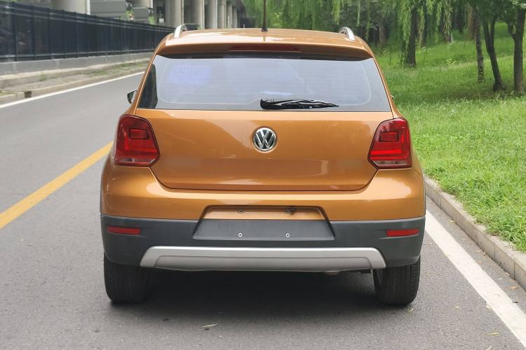 Used Volkswagen Polo 2016 1.4L Cross Polo Automatic Exterior 4