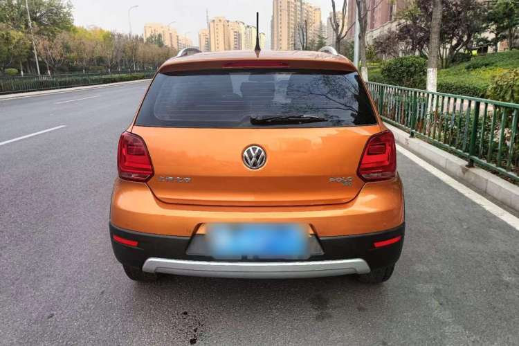 Used Volkswagen Polo 2016 1.6L Cross Polo Automatic Exterior 4