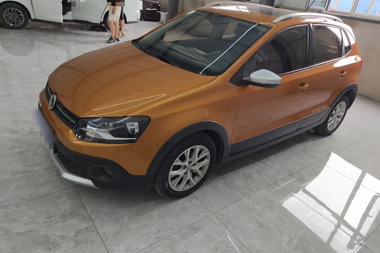 Used Volkswagen Polo 2016 1.6L Cross Polo Automatic Exterior 5