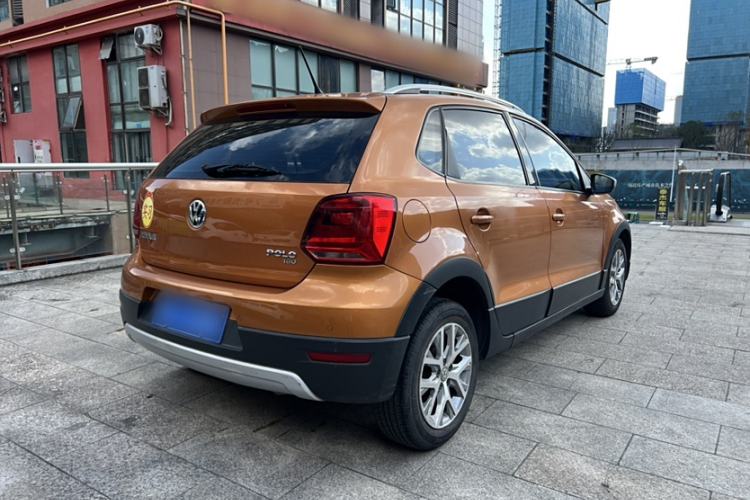 Used Volkswagen Polo 2016 1.6L Cross Polo Automatic Exterior 5