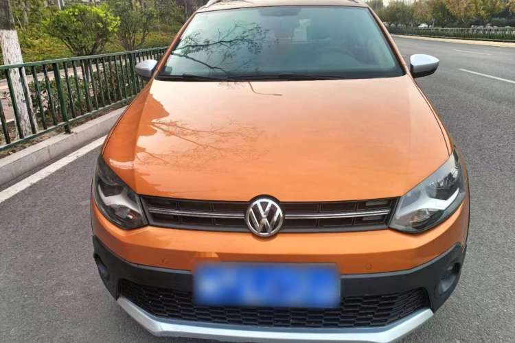 Used Volkswagen Polo 2016 1.6L Cross Polo Automatic Exterior 5
