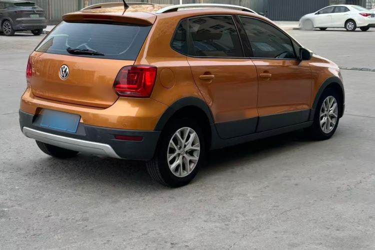 Used Volkswagen Polo 2016 1.6L Cross Polo Automatic Exterior 6