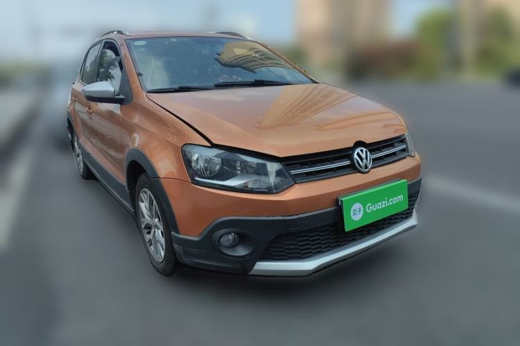 Used Volkswagen Polo 2016 1.4L Cross Polo Automatic Front Right 45 Deg