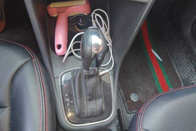 Used Volkswagen Polo 2016 1.6L Cross Polo Automatic Gear Lever