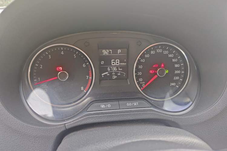 Used Volkswagen Polo 2016 1.6L Cross Polo Automatic Instrument Cluster
