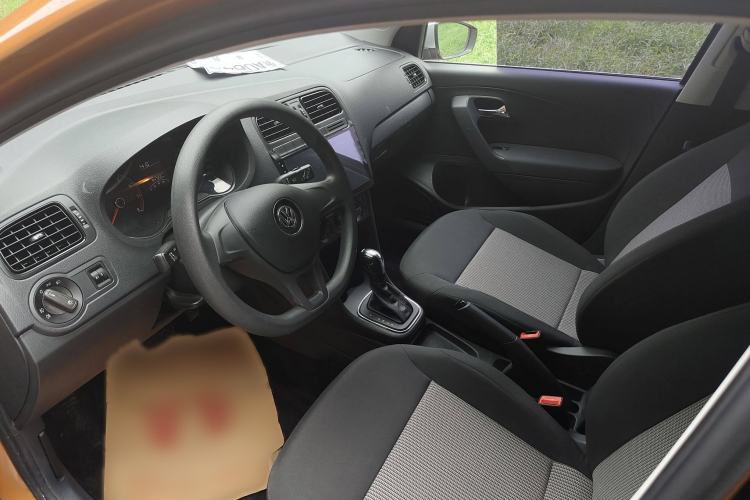 Used Volkswagen Polo 2016 1.4L Cross Polo Automatic Interior 5