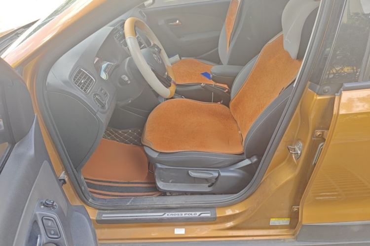 Used Volkswagen Polo 2016 1.6L Cross Polo Automatic Left Front Seat