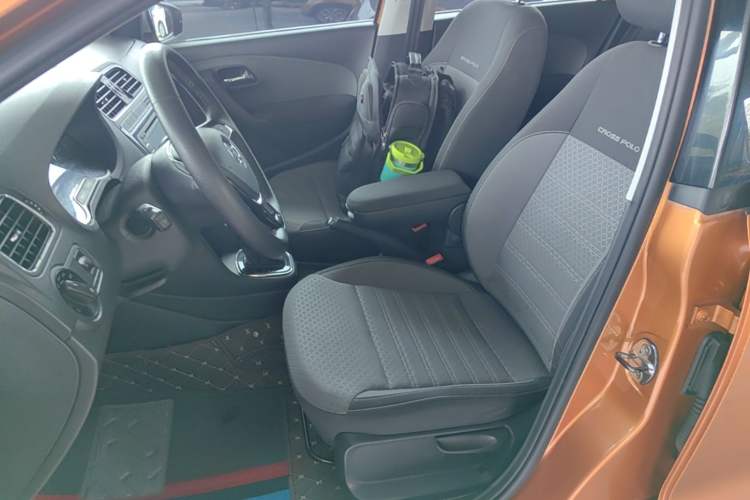 Used Volkswagen Polo 2016 1.6L Cross Polo Automatic Left Front Seat