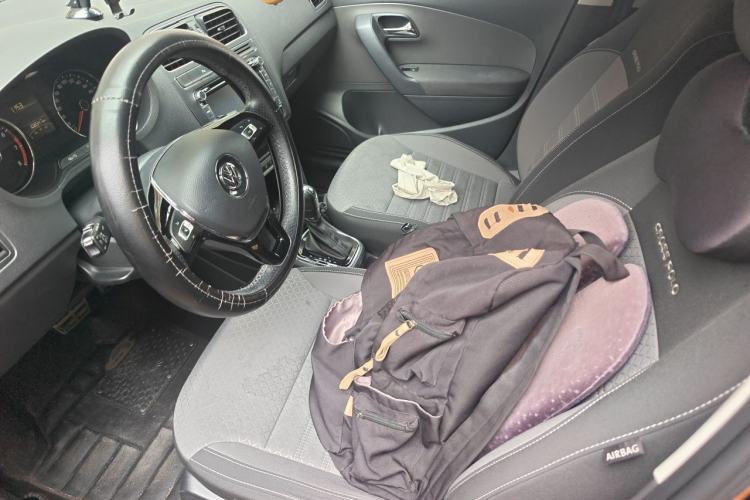 Used Volkswagen Polo 2016 1.6L Cross Polo Automatic Left Front Seat