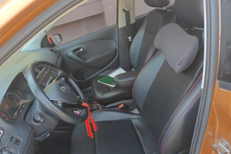 Used Volkswagen Polo 2016 1.6L Cross Polo Automatic Left Front Seat