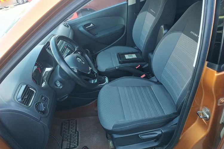 Used Volkswagen Polo 2016 1.6L Cross Polo Automatic Left Front Seat