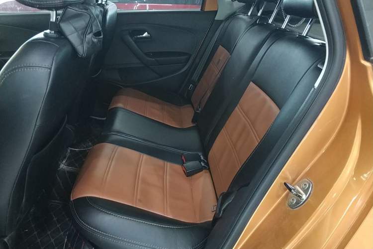 Used Volkswagen Polo 2016 1.6L Cross Polo Automatic Left Rear Seat